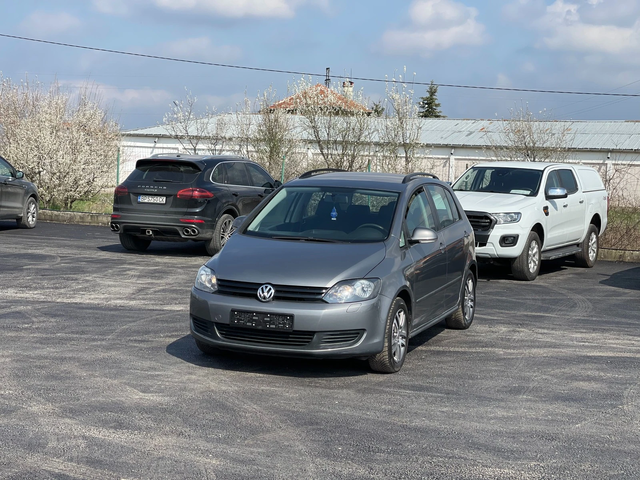 VW Golf Plus 1.4i - автомобили, коли, обяви за нови и употребявани 0