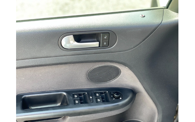 VW Golf Plus 1.4i - автомобили, коли, обяви за нови и употребявани 15