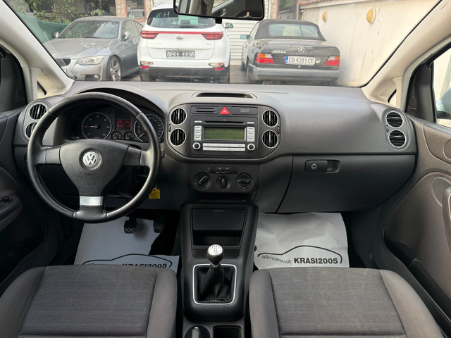 VW Golf Plus 1.9TDI 105HP - автомобили, коли, обяви за нови и употребявани 9