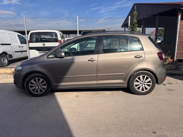 VW Golf Plus Turbo - автомобили, коли, обяви за нови и употребявани 3