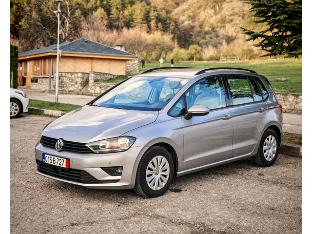 VW Golf Sportsvan НАВИ-КОЖА-ДИСТРОНИК - автомобили, коли, обяви за нови и употребявани 2