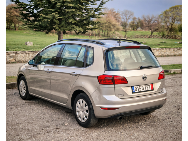 VW Golf Sportsvan НАВИ-КОЖА-ДИСТРОНИК - автомобили, коли, обяви за нови и употребявани 4