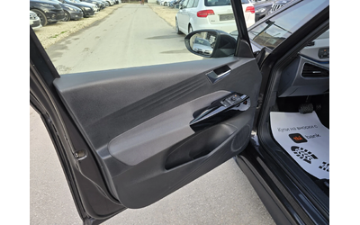 VW ID.3 PRO 62KWH Лизинг - автомобили, коли, обяви за нови и употребявани 8