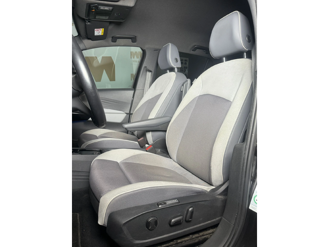 VW ID.3 Pro S* Massage* Keyless* Ambient - автомобили, коли, обяви за нови и употребявани 7