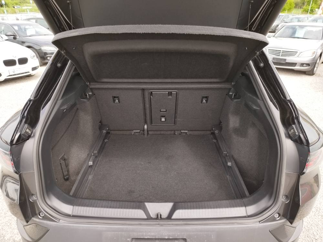 VW ID.4 1ST PRO 204 к.с. - автомобили, коли, обяви за нови и употребявани 6