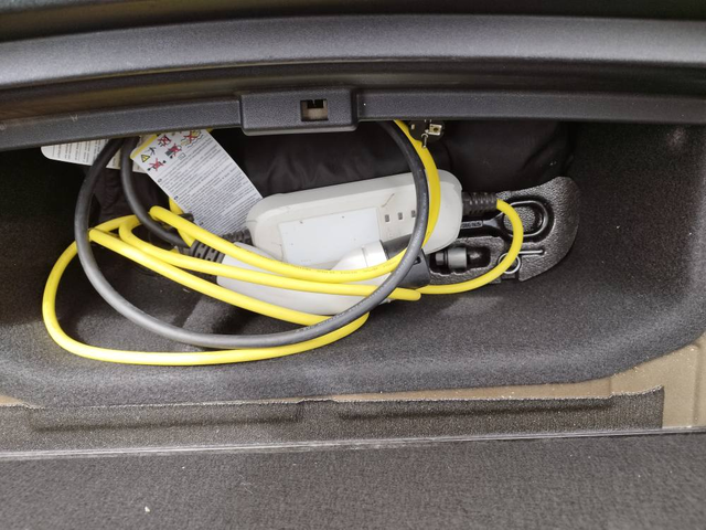 VW ID.4 2.0 - автомобили, коли, обяви за нови и употребявани 19