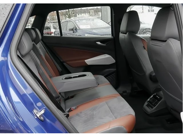 VW ID.4 Pro Performance - автомобили, коли, обяви за нови и употребявани 6