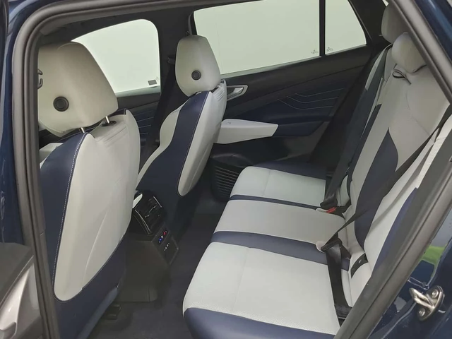 VW ID.4 PRO 4x4| ПАМЕТ| 360 КАМЕРИ| МЪРТВА ТОЧКА| 2 КЛЮЧА - автомобили, коли, обяви за нови и употребявани 12