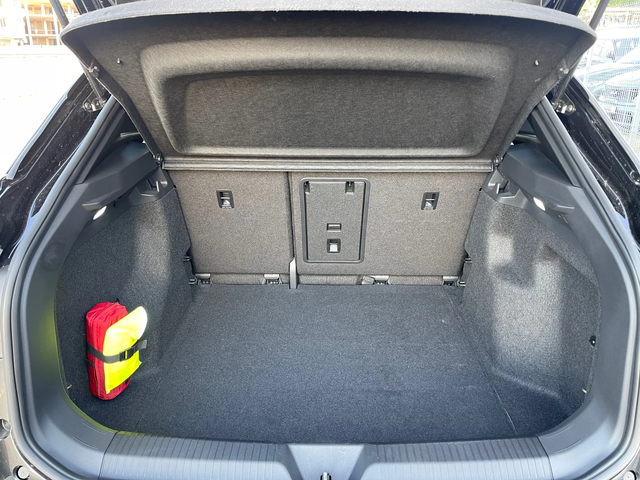 VW ID.4 204ps/77kwh/640km - автомобили, коли, обяви за нови и употребявани 12