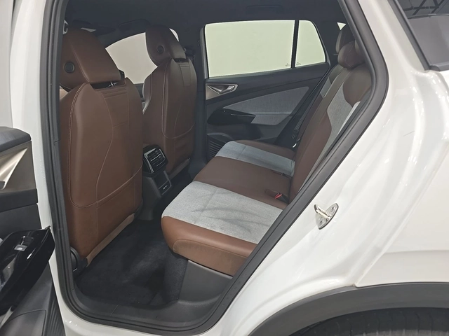 VW ID.4 Pro - автомобили, коли, обяви за нови и употребявани 10