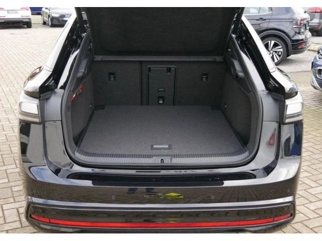 VW ID.7 Pro - автомобили, коли, обяви за нови и употребявани 5