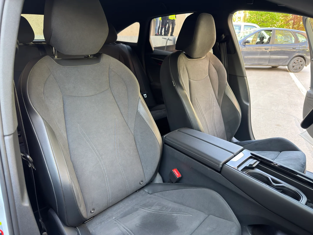 VW ID.7 Pro PLUS, 77 kWh, 210кВт/286к.с. - автомобили, коли, обяви за нови и употребявани 6