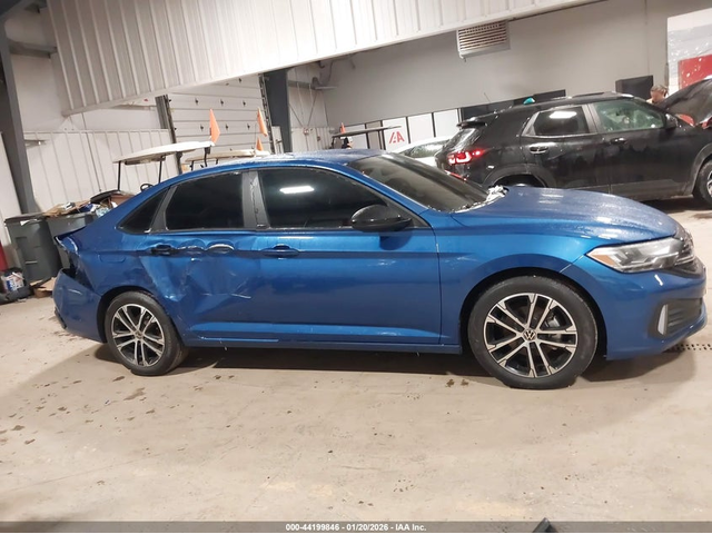 VW Jetta 1.5L I-4 DI, DOHC, VVT, TURBO, 158HP Front Wheel Drive - автомобили, коли, обяви за нови и употребявани 12