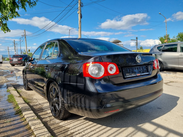 VW Jetta 2, 000 TDI EURO4 - автомобили, коли, обяви за нови и употребявани 4