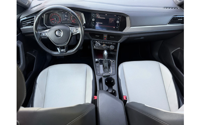 VW Jetta R-line* DISTR* LineAssist* М.Точка* CarPlay* ПОДГ* - автомобили, коли, обяви за нови и употребявани 10