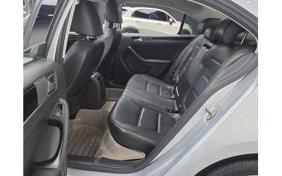 VW Jetta 2.0 TDI - автомобили, коли, обяви за нови и употребявани 12