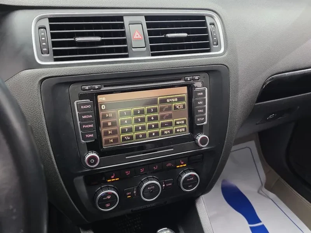 VW Jetta 2.0 TDI - автомобили, коли, обяви за нови и употребявани 14