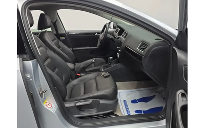VW Jetta 2.0 TDI - автомобили, коли, обяви за нови и употребявани 9