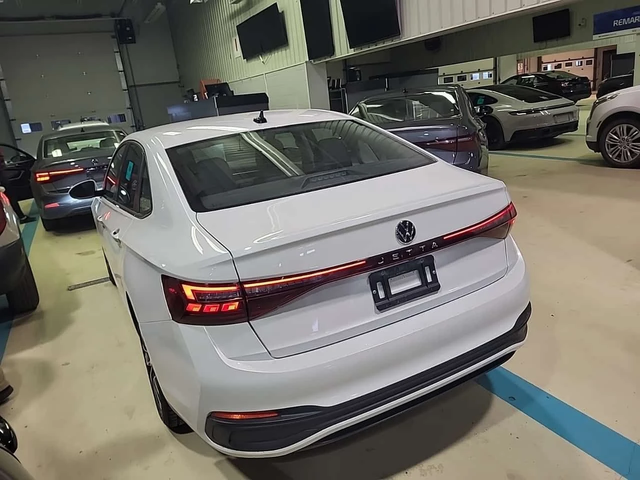 VW Jetta * Comfortline * ПОДГРЕВ* KEYLESS* - автомобили, коли, обяви за нови и употребявани 3