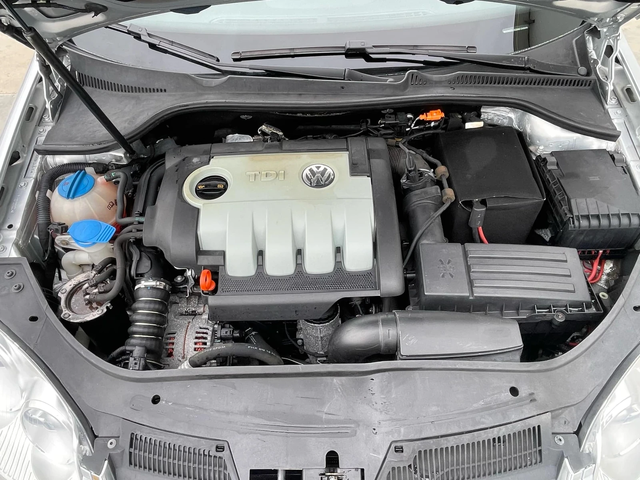VW Jetta 1.9tdi 105k.c * Nova* UNIKAT* - автомобили, коли, обяви за нови и употребявани 16