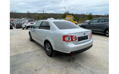 vw-jetta - 4