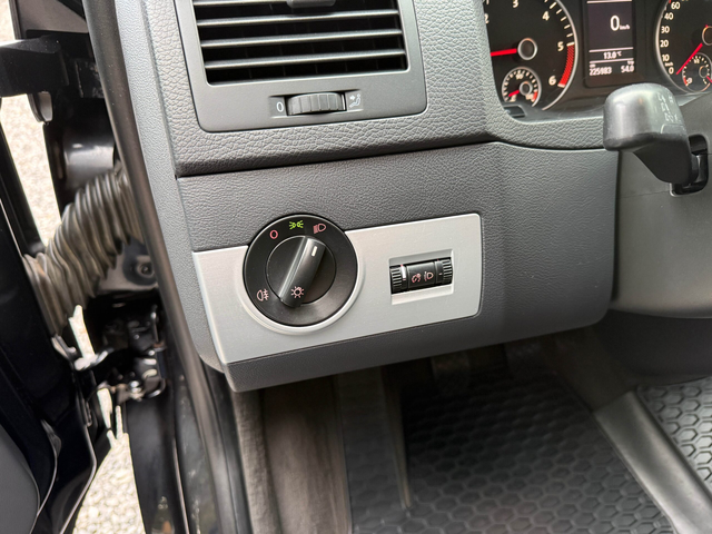 VW MULTIVAN 2.0TDI 4motion 140HP 7 места - автомобили, коли, обяви за нови и употребявани 29