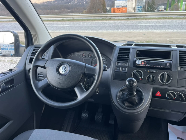 VW Multivan 1.9TDI 116кс. КЛИМАТРОНИК АВТОПИЛОТ EURO 4 - автомобили, коли, обяви за нови и употребявани 11