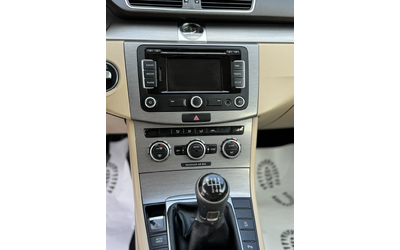 VW PASSAT 1.6TDI*HIGHLINE*BLUEMOTION* - автомобили, коли, обяви за нови и употребявани 11