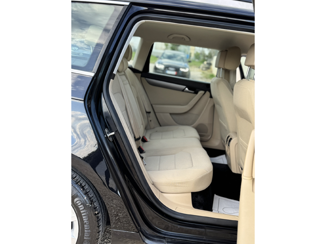 VW PASSAT 1.6TDI*HIGHLINE*BLUEMOTION* - автомобили, коли, обяви за нови и употребявани 13