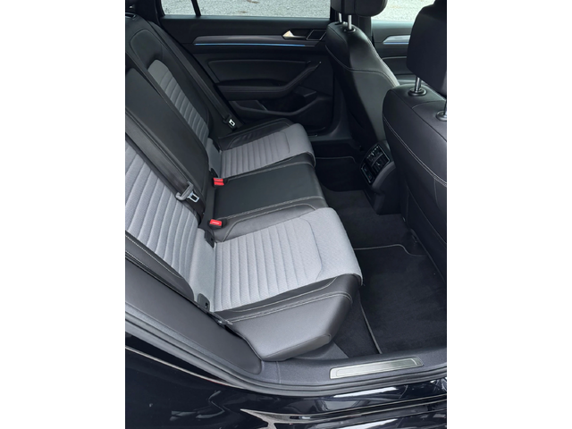 VW Passat 2.0 TDI 4Motion R-Line Camera Швейцария - автомобили, коли, обяви за нови и употребявани 11