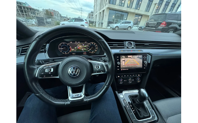 VW Passat 2.0 TDI 4Motion R-Line Camera Швейцария - автомобили, коли, обяви за нови и употребявани 8