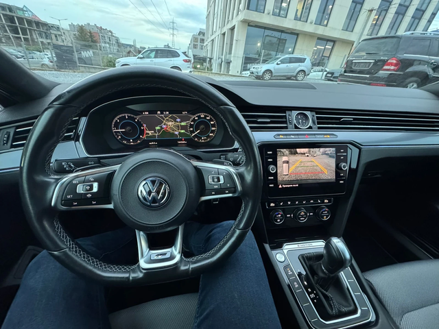 VW Passat 2.0 TDI 4Motion R-Line Camera Швейцария - автомобили, коли, обяви за нови и употребявани 8