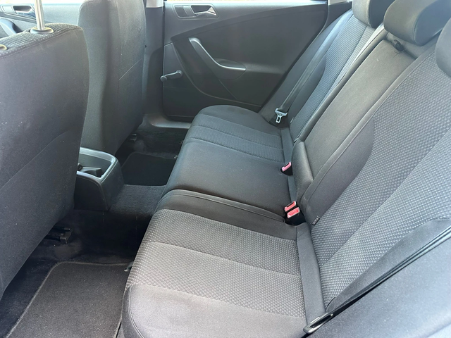 VW Passat 1, 600 EURO4 - автомобили, коли, обяви за нови и употребявани 9