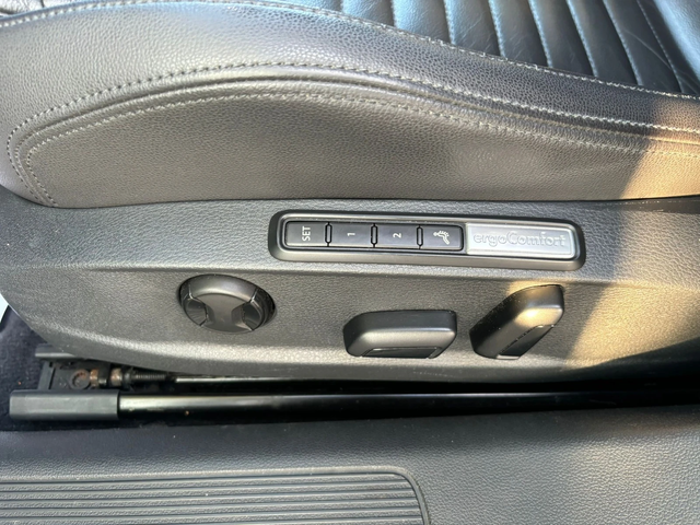 VW Passat GTE/1, 400/PLUG IN HYBRID/EURO6 - автомобили, коли, обяви за нови и употребявани 8