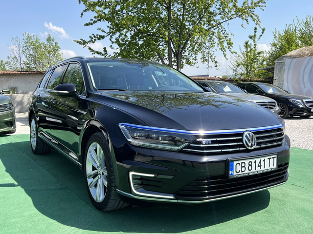 VW Passat GTE PLUG-IN HYBRID - автомобили, коли, обяви за нови и употребявани 2