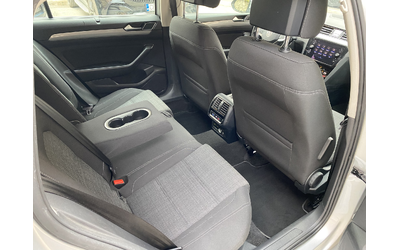 VW Passat 2.0 TDI EVO / DSG7 / Business / LED/ACC - автомобили, коли, обяви за нови и употребявани 12