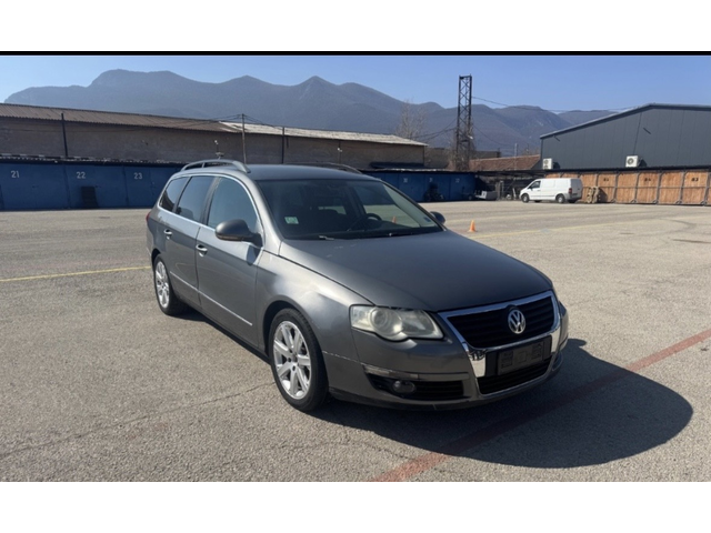 VW Passat 2.0TDI - автомобили, коли, обяви за нови и употребявани 2