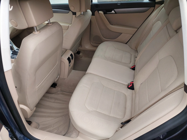 VW Passat 7 2, 0TDI 140ps DSG NAVI - автомобили, коли, обяви за нови и употребявани 7