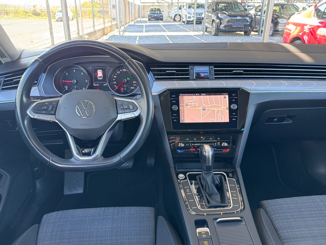 VW Passat 2.0TDI R-Line 150кс DSG* Keyless* ПЕРФЕКТЕН* - автомобили, коли, обяви за нови и употребявани 10