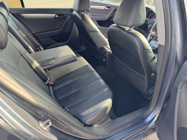 VW Passat 2.0TDI-AUTO-NAVI-177 - автомобили, коли, обяви за нови и употребявани 10