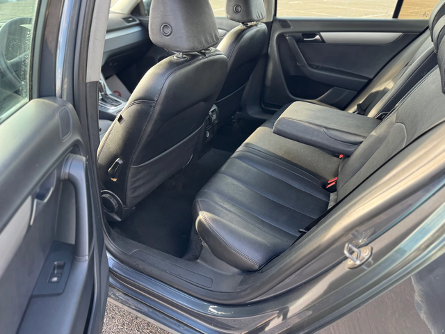 VW Passat 2.0TDI-AUTO-NAVI-177 - автомобили, коли, обяви за нови и употребявани 12