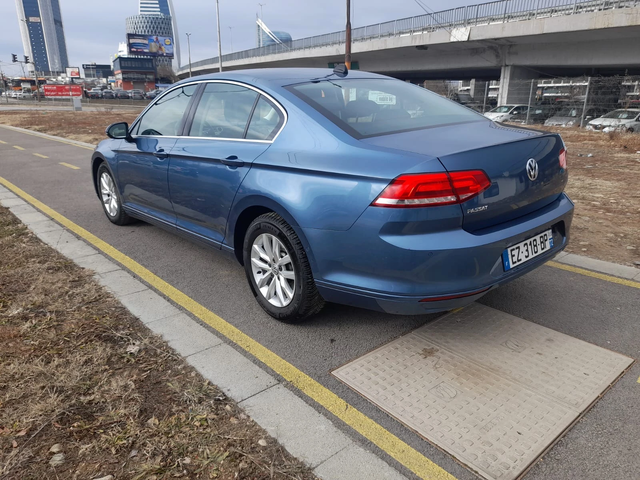 VW Passat FACELIFT-1.6TDI-NAVI-2018-6ск - автомобили, коли, обяви за нови и употребявани 10