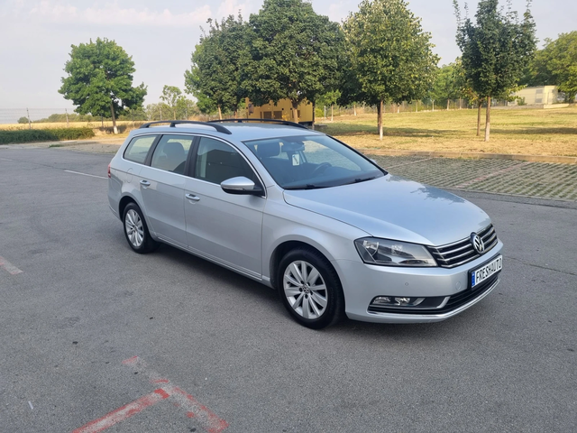 VW Passat 1.6tdi EVRO5-B - автомобили, коли, обяви за нови и употребявани 1