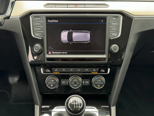 VW Passat 2.0TDI HIGHLINE - автомобили, коли, обяви за нови и употребявани 12