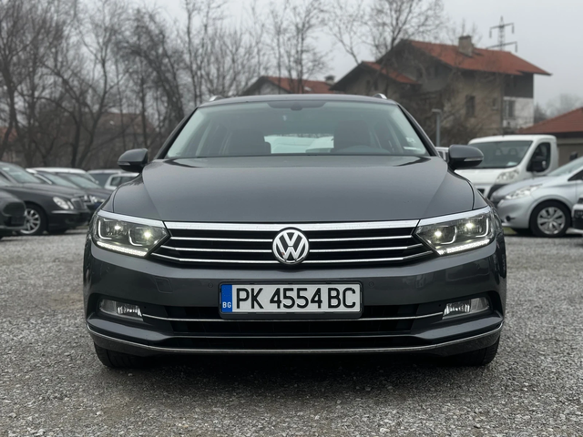 VW Passat 2.0TDI HIGHLINE - автомобили, коли, обяви за нови и употребявани 1