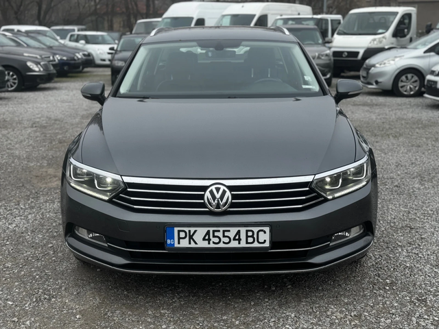 VW Passat 2.0TDI HIGHLINE - автомобили, коли, обяви за нови и употребявани 2