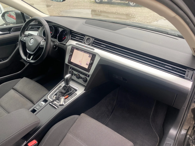 VW Passat 2.0 TDI - автомобили, коли, обяви за нови и употребявани 11