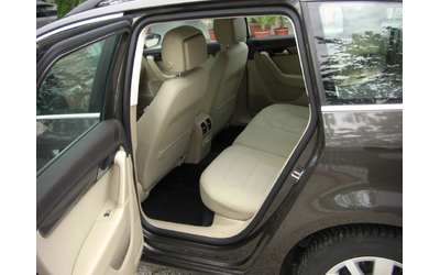 VW Passat B7 TDI NAVI AVTOMAT EURO 5B - автомобили, коли, обяви за нови и употребявани 12