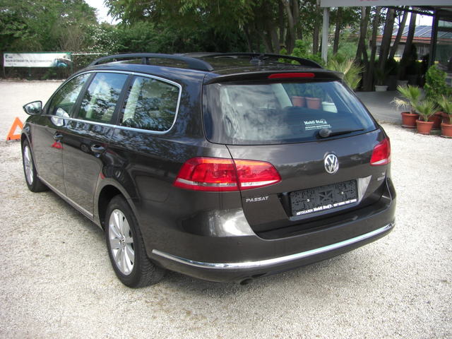 VW Passat B7 TDI NAVI AVTOMAT EURO 5B - автомобили, коли, обяви за нови и употребявани 2