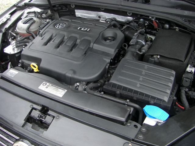 VW Passat TDI NAVI AVTOMAT EURO 6B - автомобили, коли, обяви за нови и употребявани 16